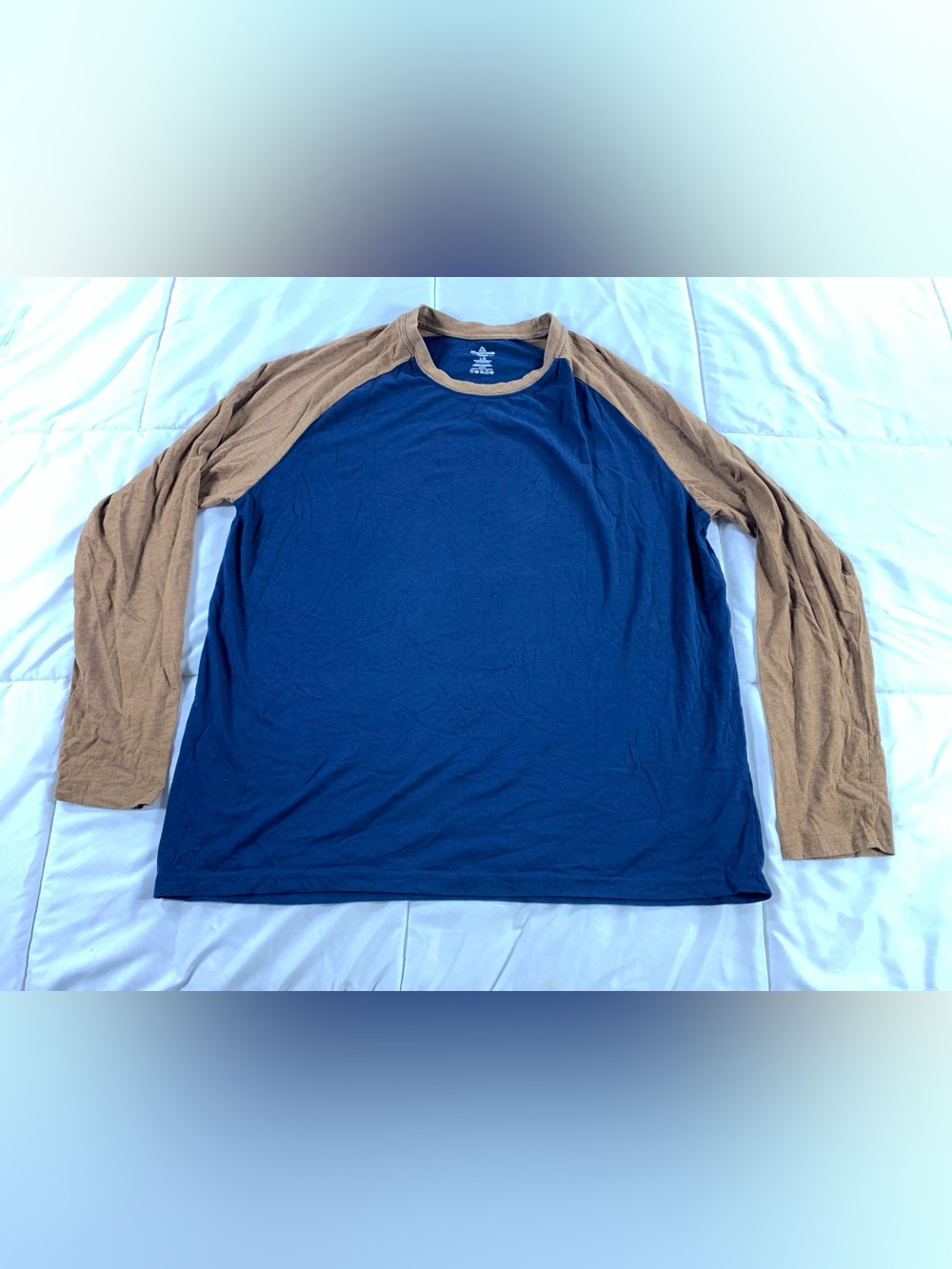 Pre loved MOUNTAIN RIDGE long sleeve mens size L
